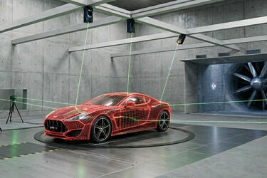 Full-Body Vibrometer Scan eines Autos. Mehrere Scanning Vibrometer analysieren parallel