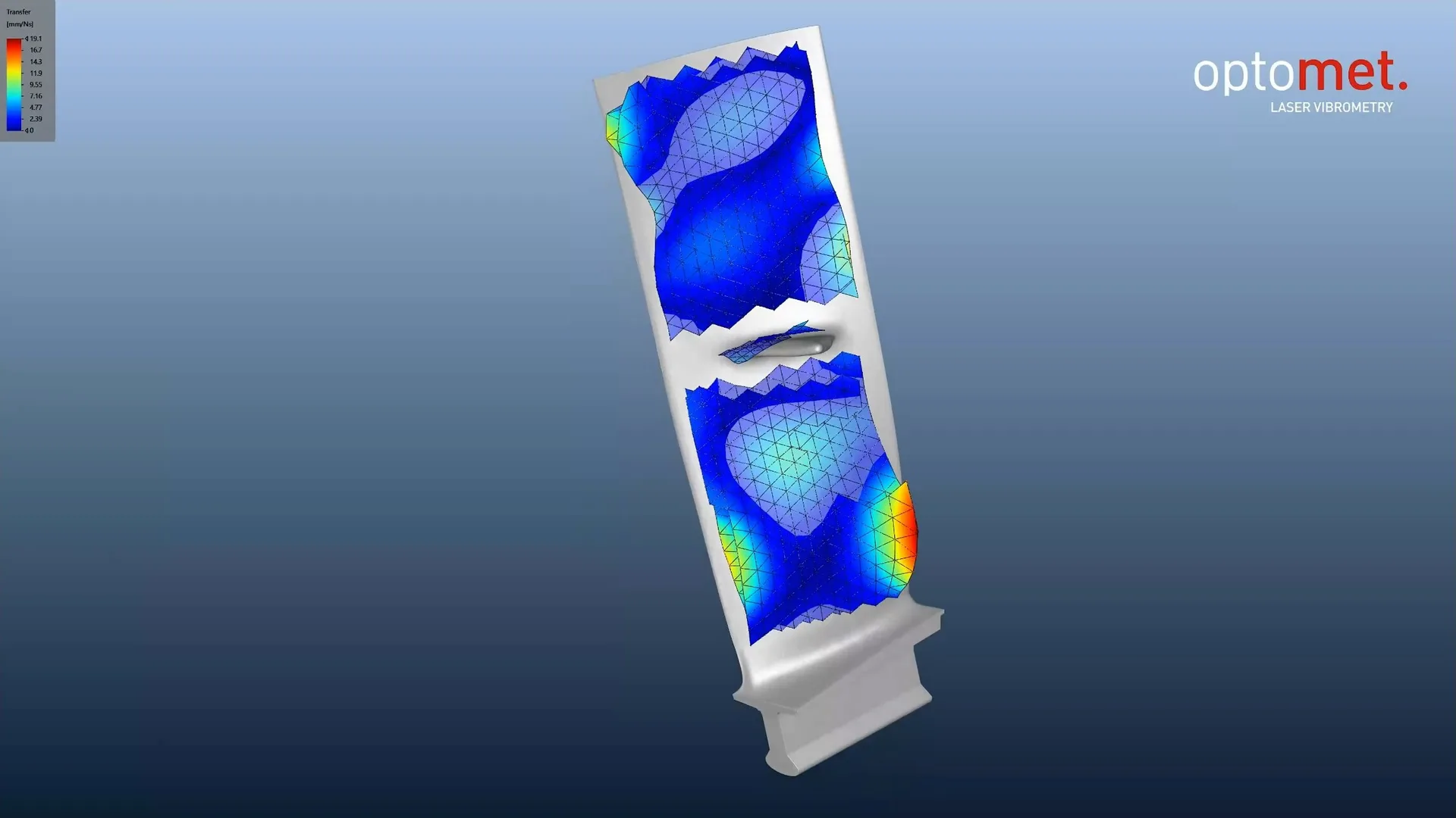 Farbcodierte dreidimensionale Full-Body-Schwingungsform einer Turbinenschaufel auf dem CAD-Modell.